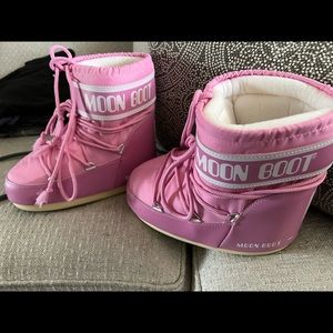 Moon boots 100% Authentic